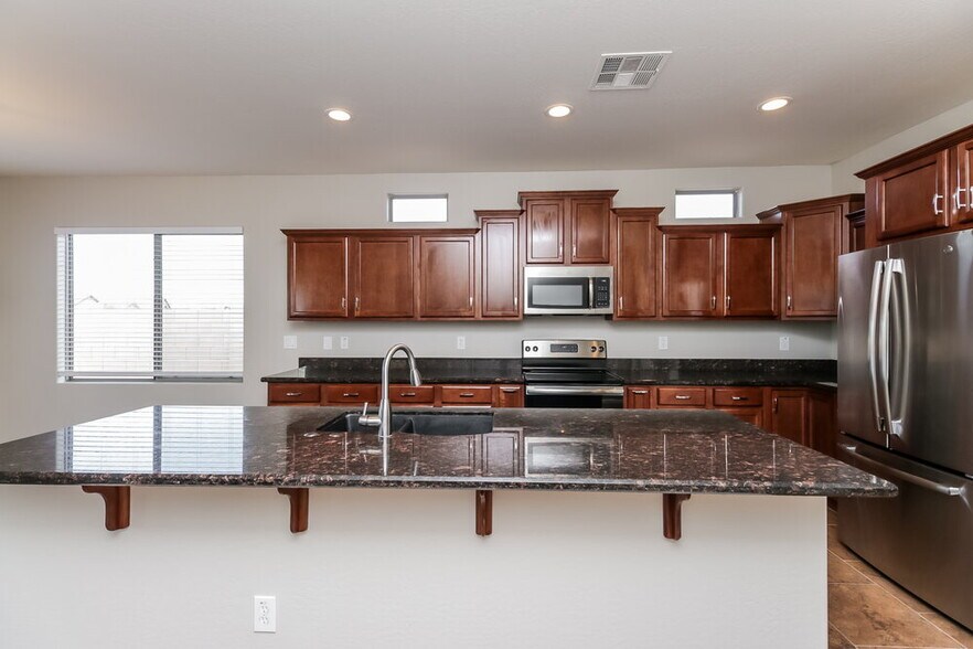 Building Photo - 38514 N Navarro Dr