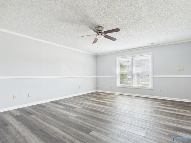 Building Photo - 1829 Brownstone Ave SW