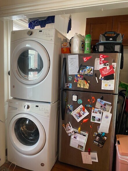 Building Photo - 161 Beacon St