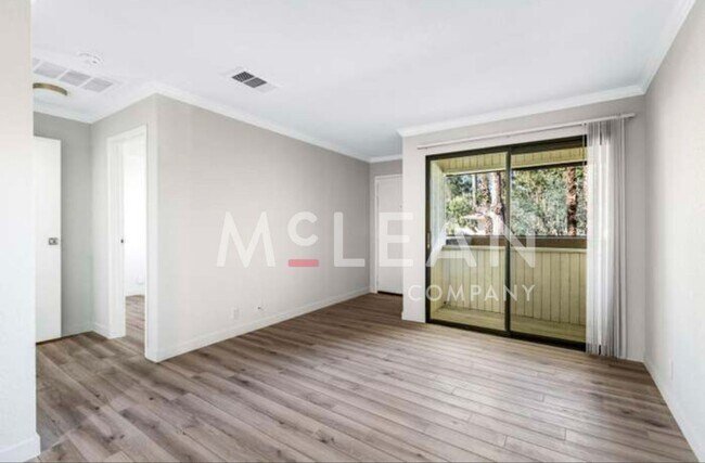 Building Photo - One Bedroom Palm Springs Villas
