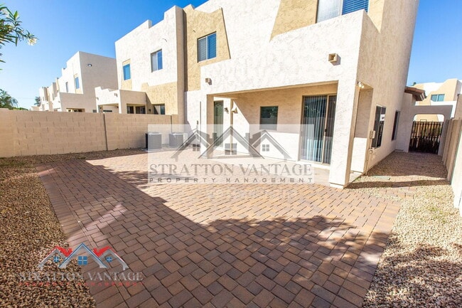 Building Photo - 544 N Alma School Rd