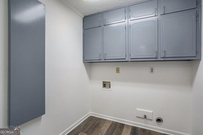 Building Photo - 3343 Spring Meadow Ct