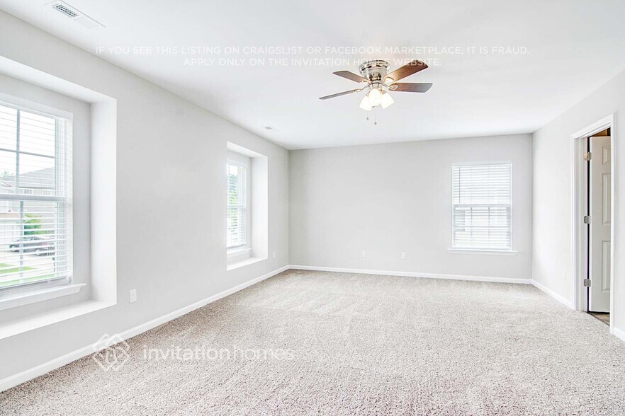 Building Photo - 347 Ashdale Dr