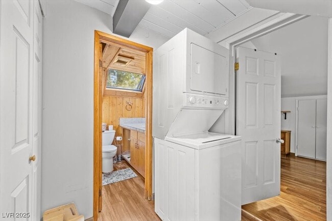 Building Photo - 223 Rainbow Canyon Blvd