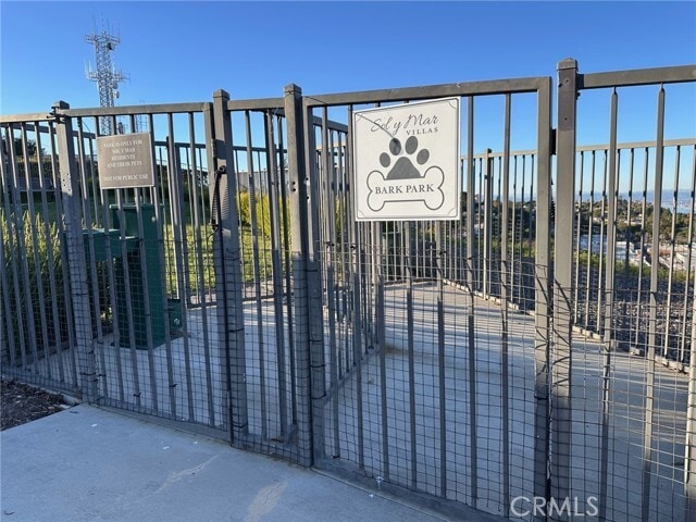 Building Photo - 1000 Estrella Del Mar