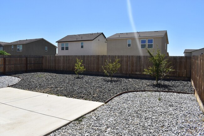 Building Photo - 736 Athena Dr