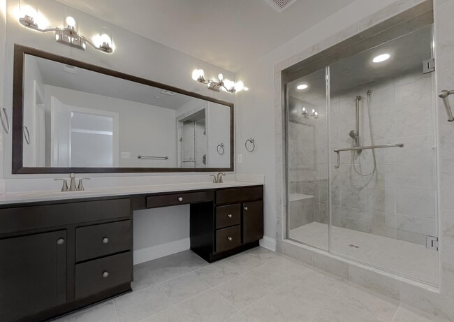 Building Photo - Sullivan Lane