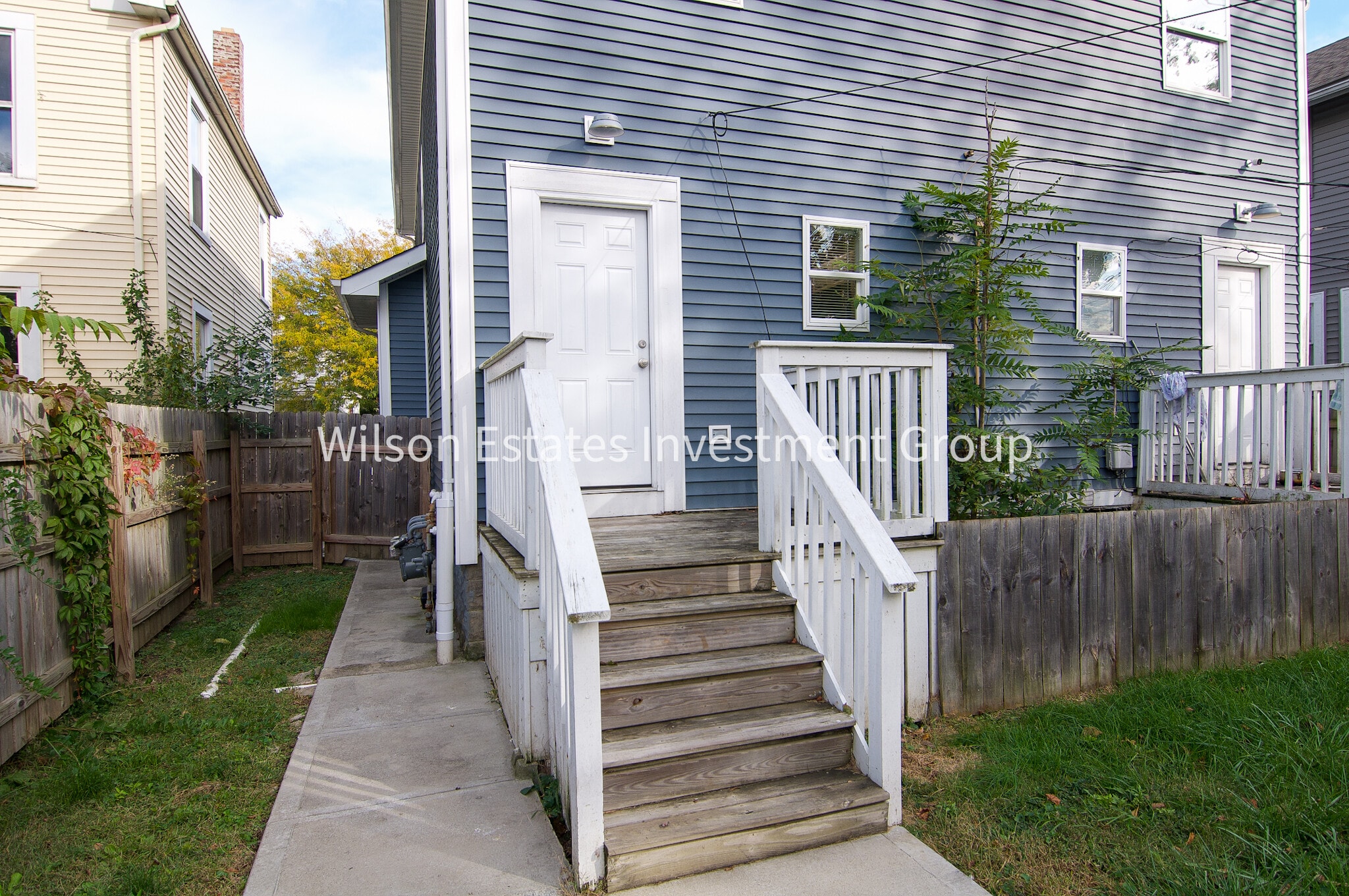 Building Photo - 213 Midland Ave