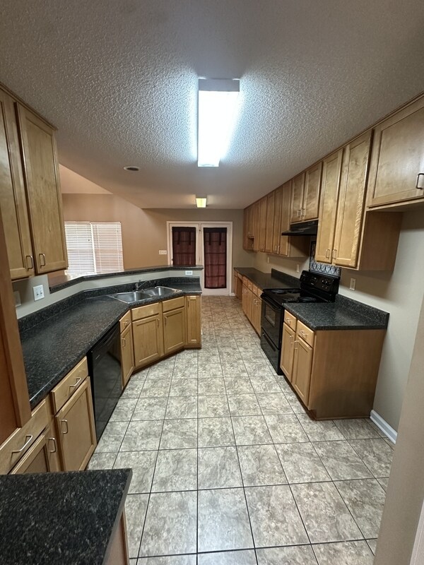 Building Photo - 6703 Einat Cove