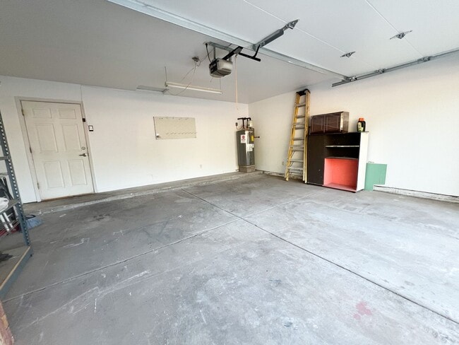 Building Photo - HOUSE - COTTONWOOD – VERDE VILLAGE