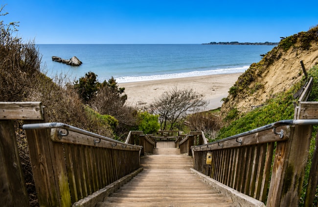 Building Photo - Spacious and Bright 3BR 2BA Seacliff Home - Close to the Beach!