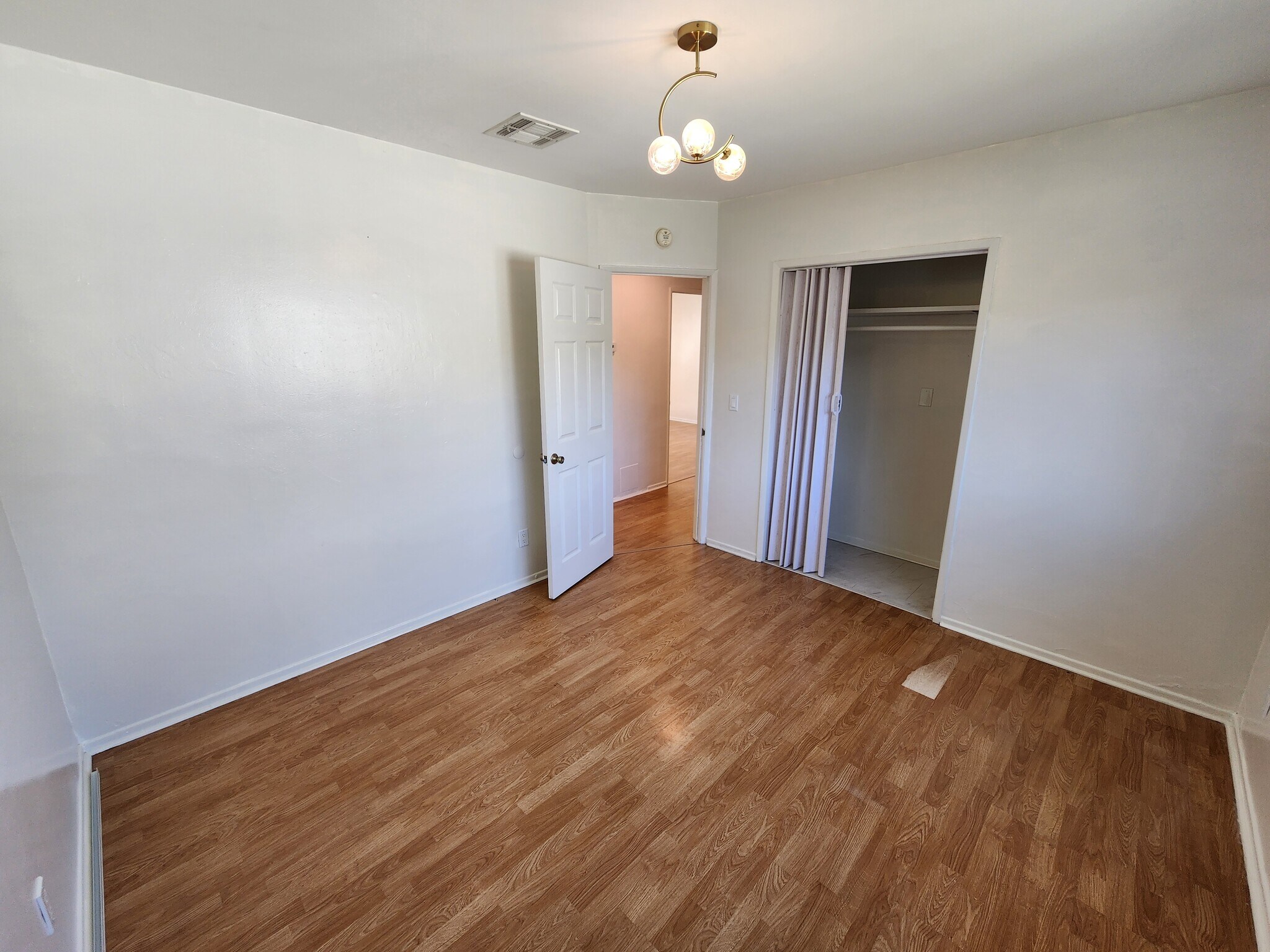 Building Photo - 10449 Cantara St