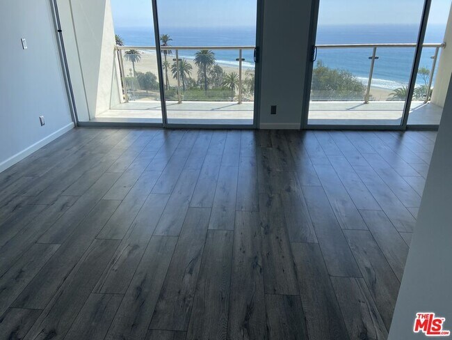 Building Photo - 201 Ocean Ave Ext