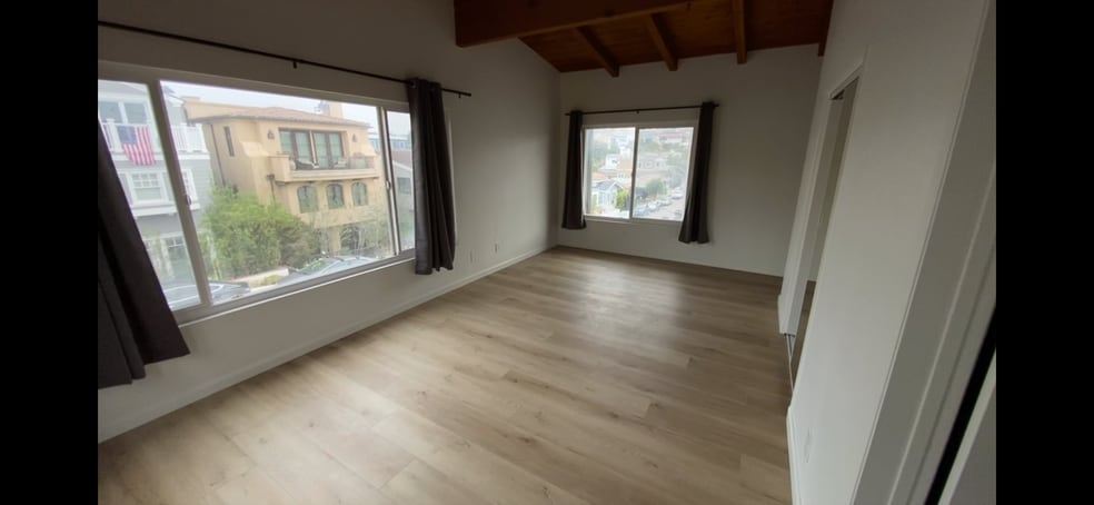 Bedroom #1 - 410 28th St