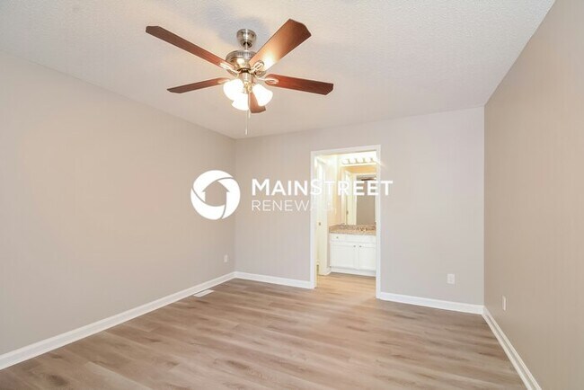 Building Photo - 3 Bedroom Pet-Friendly Home in Knightdale, NC with Main Street Renewal
