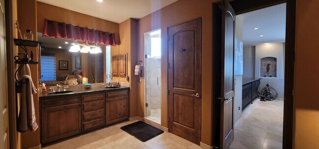 Building Photo - FURNISHED Single Family Home-RATE DISPLAYED IS FOR WINTER SEASON