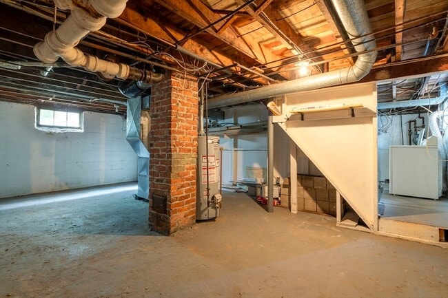 Building Photo - 82 Cliff St