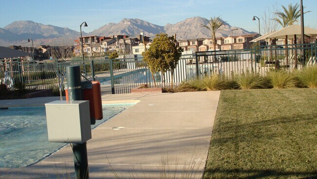 Building Photo - Summerlin - Leed Certified Home - Across the 215 from Downtown Summerlin Mall