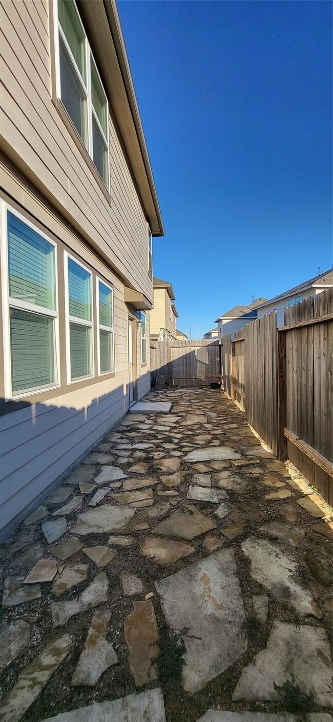 Building Photo - 18703 Cooper Ravine Wy