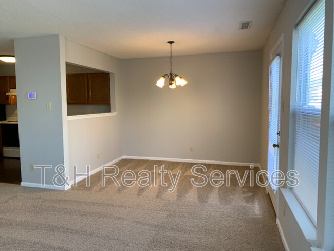 Building Photo - 5978 Claymont Blvd