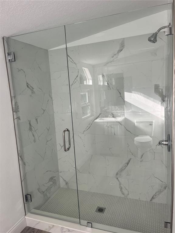 Building Photo - 17300 Shady Hills Rd