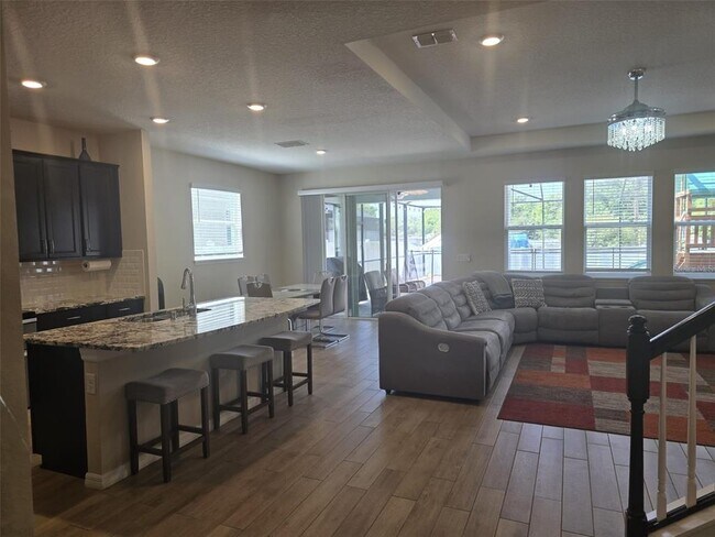 Building Photo - 10912 Honor Rd