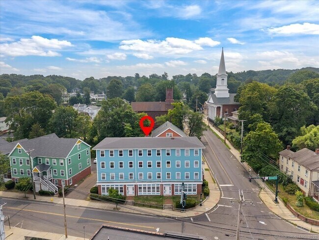 Building Photo - 677 Quinnipiac Ave