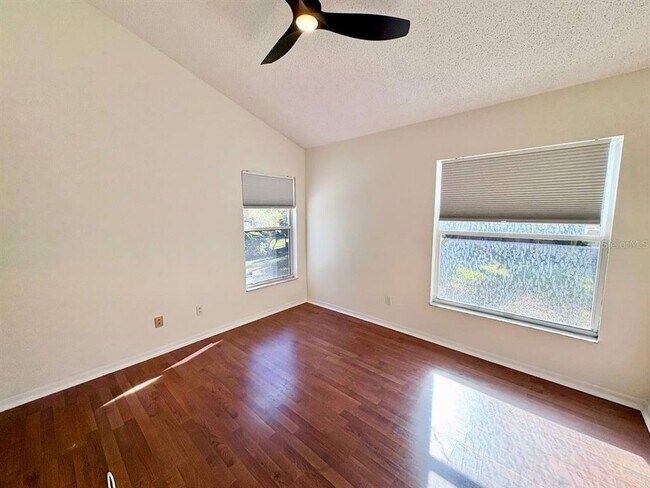 Building Photo - 10028 Oasis Palm Dr