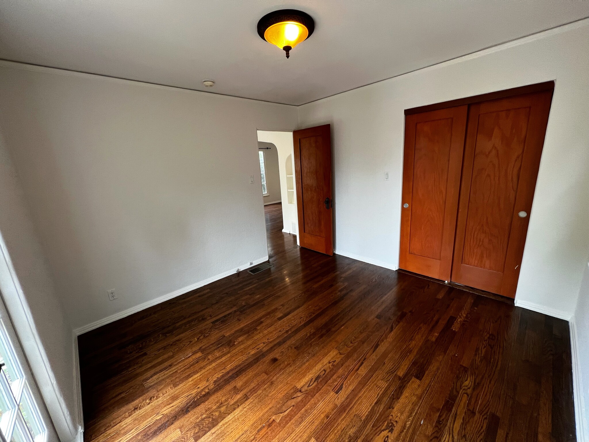 Building Photo - 937 Hammond St