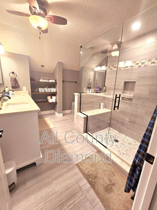 Building Photo - 12207 Lyndell Plantation Dr
