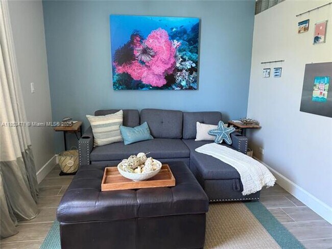 Building Photo - 2301 Collins Ave