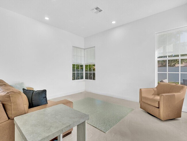 Building Photo - 3715 Starboard Ave