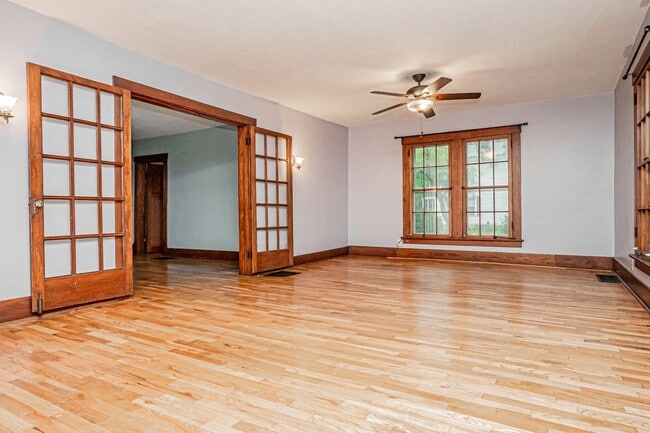 Building Photo - Please View 3D Virtual Walk-Through Before...