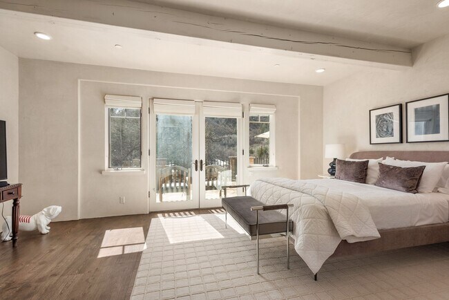 Building Photo - 75 Glen Eagle Dr