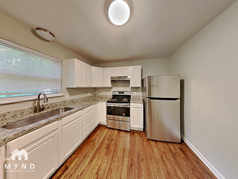 Building Photo - 7219 Lancashire Dr