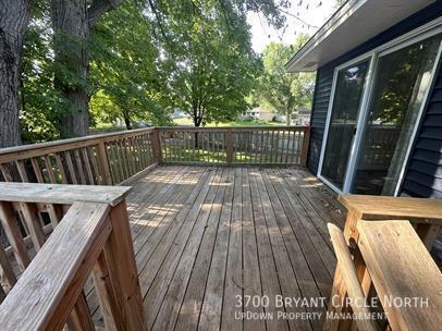 Building Photo - 3700 Bryant Cir