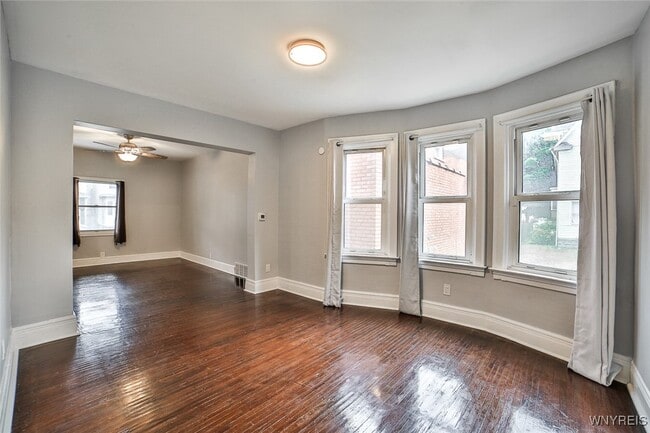 Building Photo - 16 Mesmer Ave