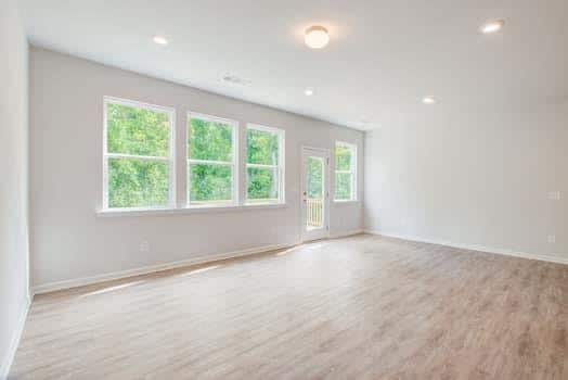 Building Photo - 297 Whitetail Cir