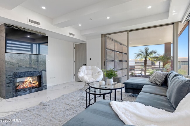 Building Photo - 7157 E Rancho Vista Dr