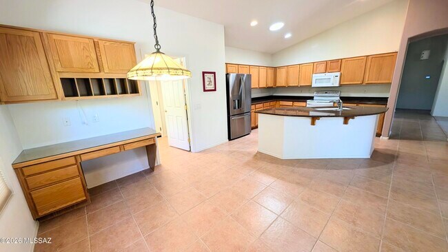 Building Photo - 39544 S Winding Trail Dr