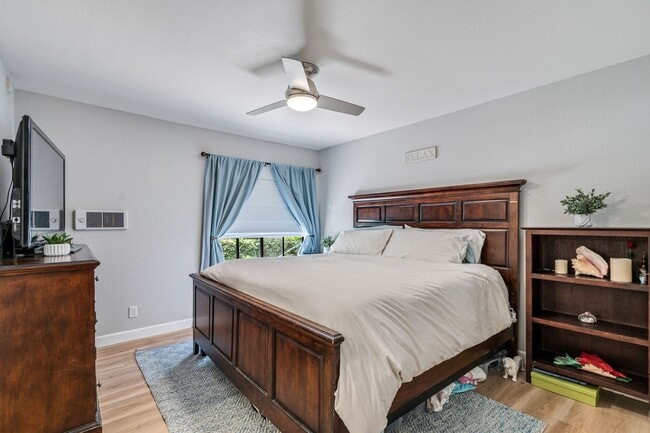 Building Photo - 2BR, 2BA UPGRADED CONDO DEL MAR! PET FRIEN...