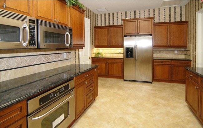 Building Photo - 8363 Miramar Way