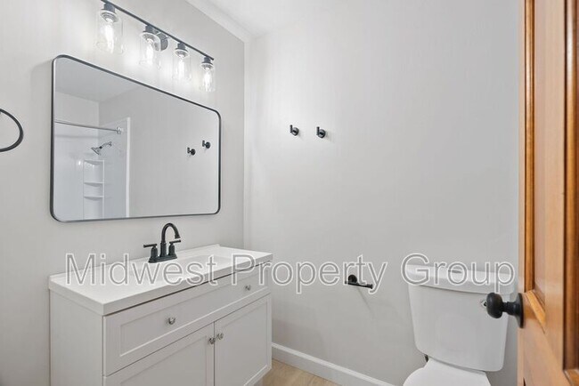 Building Photo - 3325 Hermoso Dr