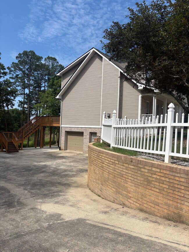 Building Photo - New For Rent in Pinson!