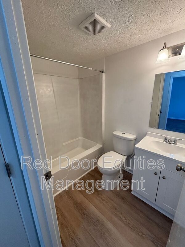 Building Photo - 234 Slocum Ave