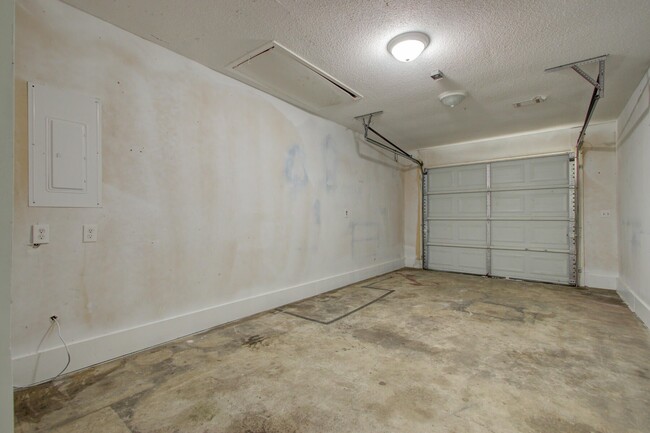 Building Photo - 105 Wadmalaw Cir