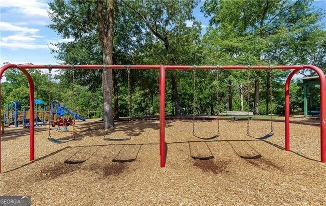 Building Photo - 1423 Fairbanks St SW