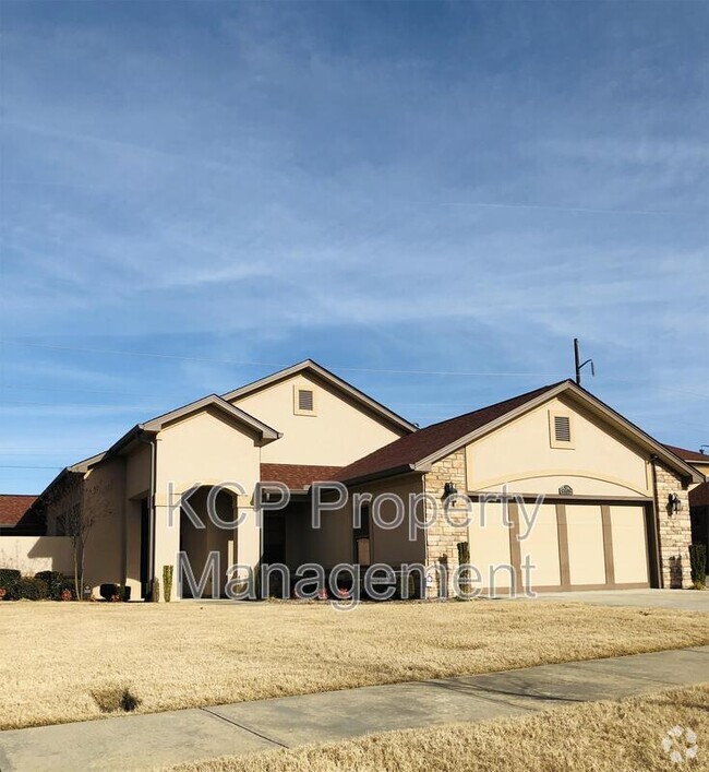 Building Photo - 8105 Cisterna Way