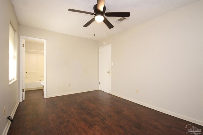 Building Photo - 4745 Praline Ln
