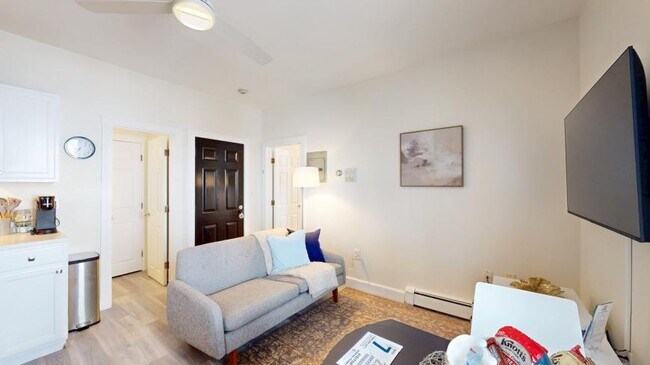 Building Photo - 1 bedroom in Cambridge MA 02139